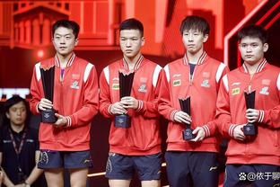 ?女子高低杠决赛 中国17岁小将左彤拿到铜牌 唐茜靖第5